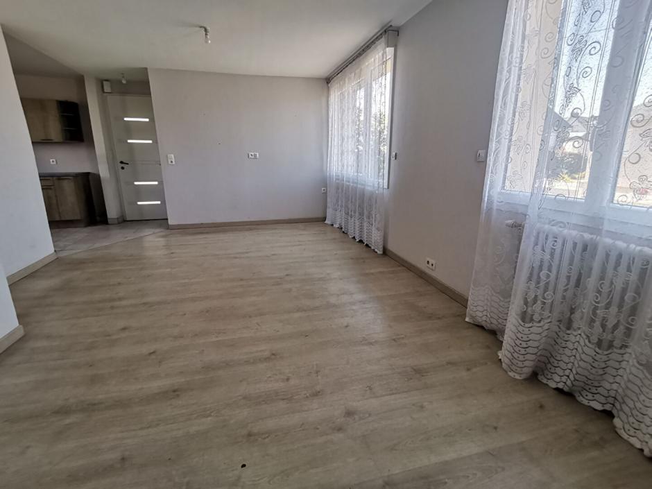 Ac3- vente maison 
montfort sur meu
 1751673089