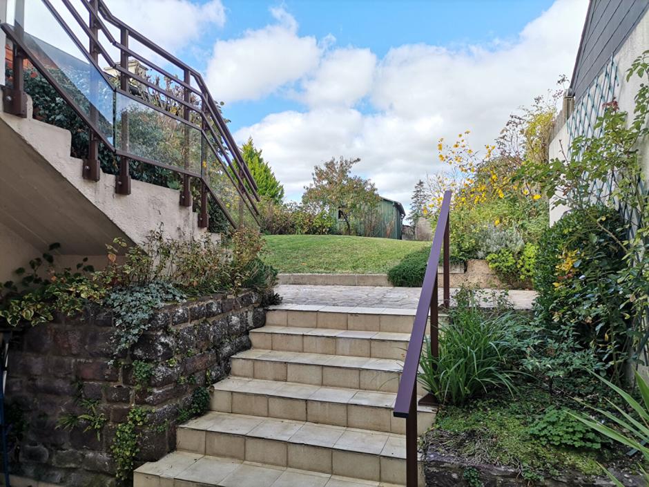 Ac3- vente maison 
montfort sur meu
 1761958378