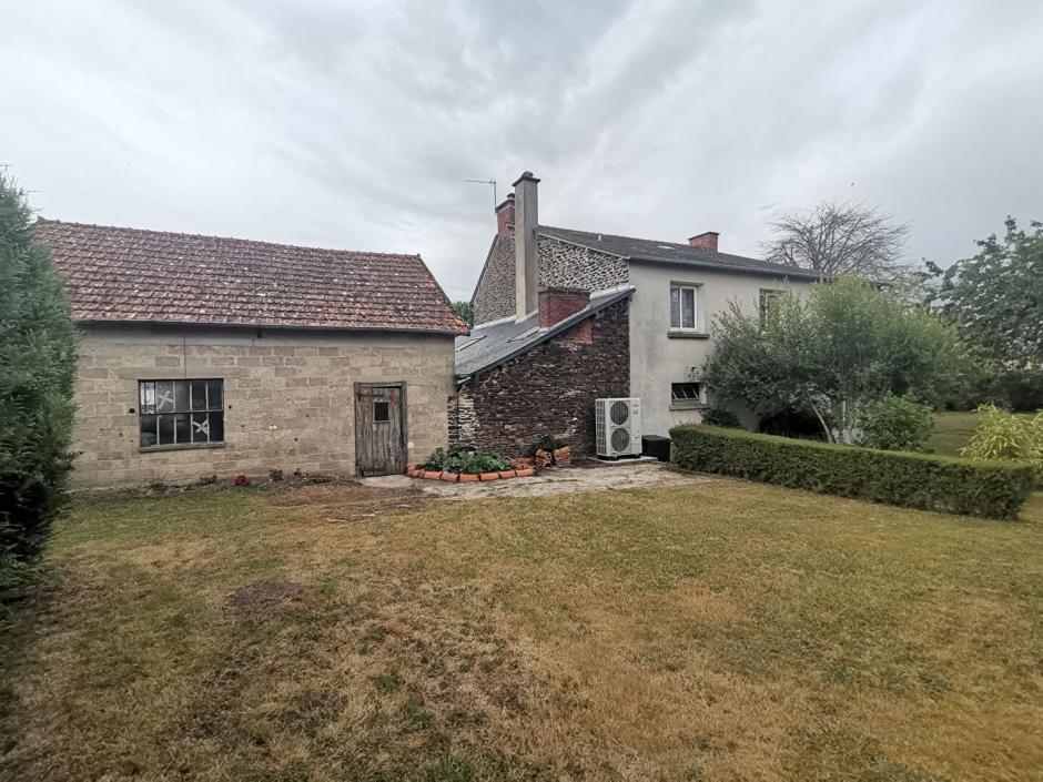 Ac3- vente maison 
saint maugan
 1751068390