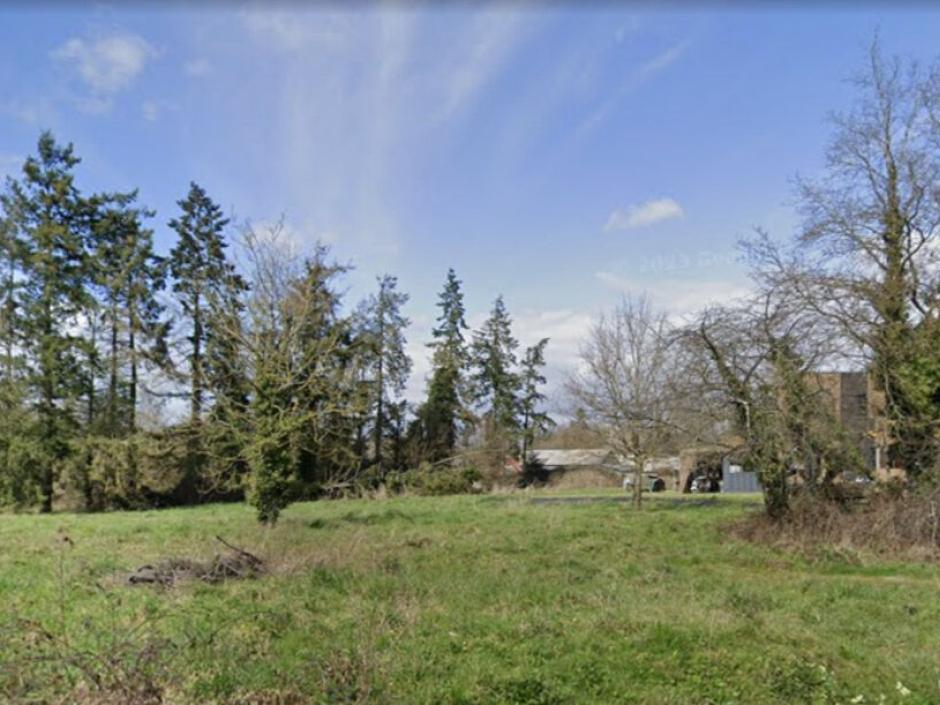 Ac3- vente terrain 
geveze
 1777420553