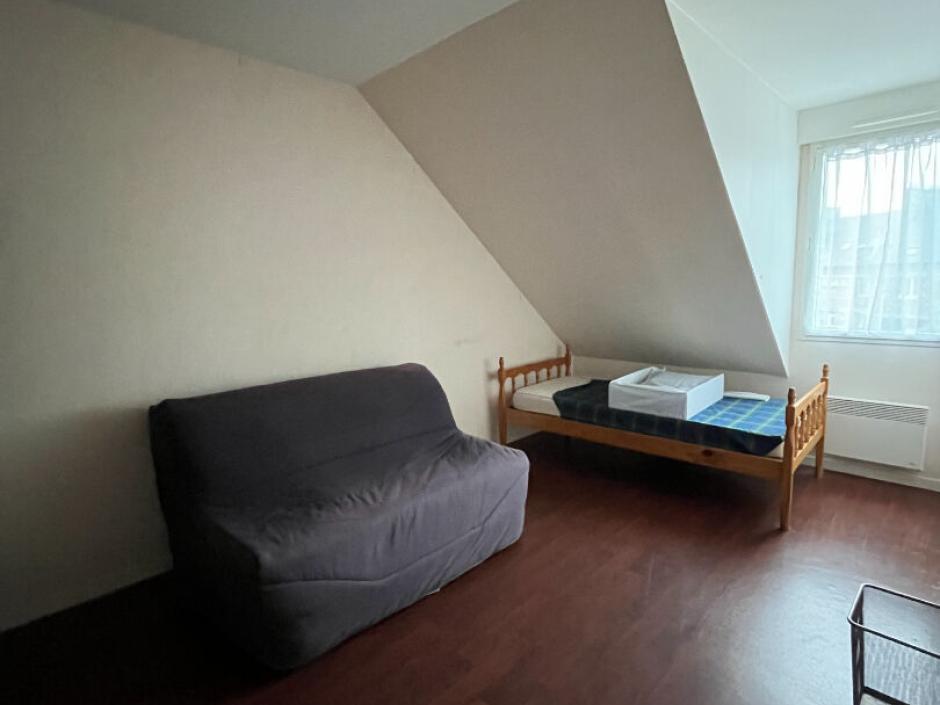 Ac3- location appartement 
montfort sur meu
 1760486246