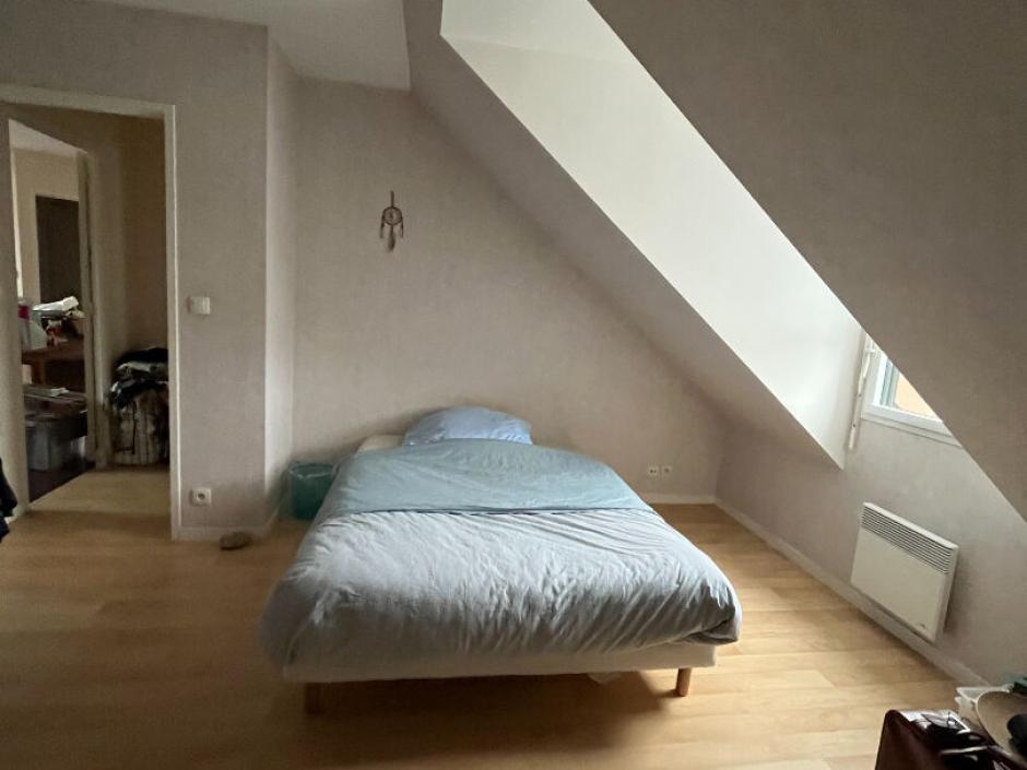 Ac3- location appartement 
montfort sur meu
 1760486246