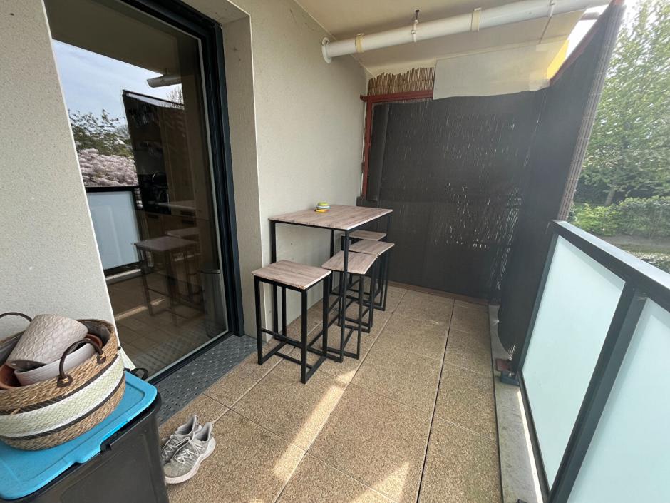 Ac3- location appartement 
montfort sur meu
 1776382565