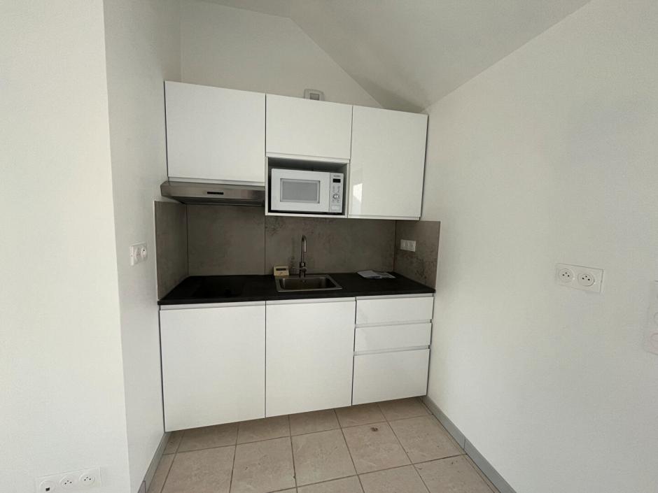 Ac3- location appartement 
talensac
 1749859543