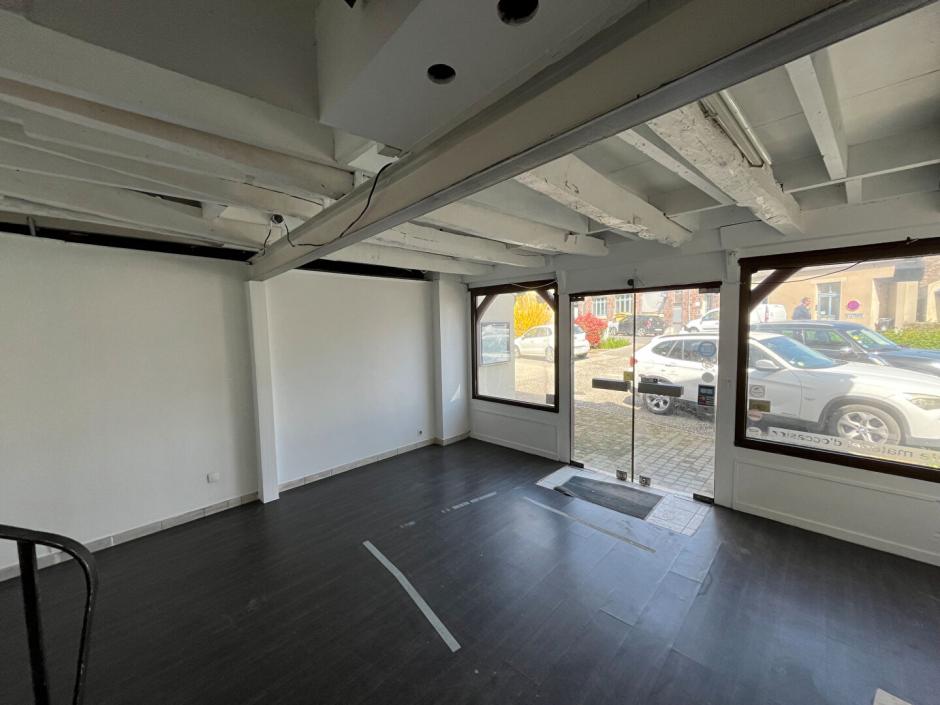 Ac3- location local_professionnel 
montfort sur meu
 1751068581