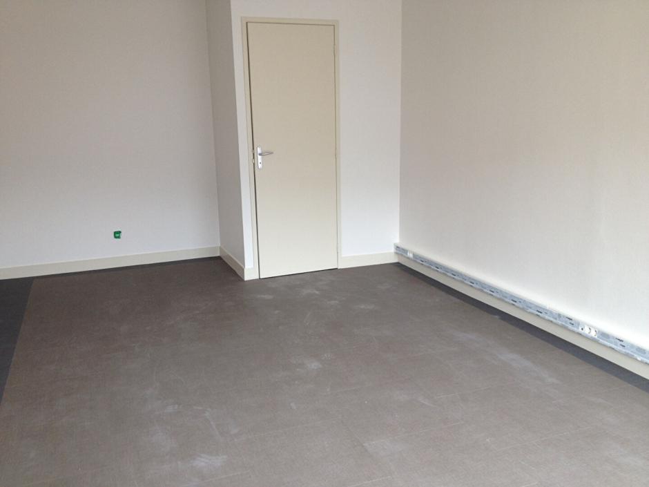 Ac3- location local_professionnel 
montfort sur meu
 1766797208