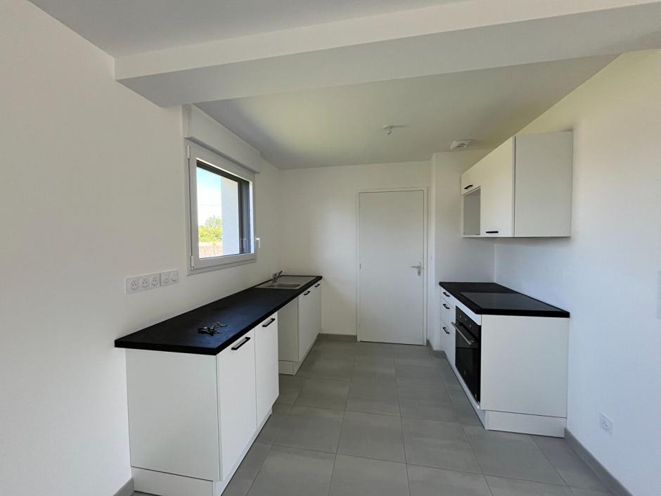 Ac3- location maison 
breal sous montfort
 1782862491