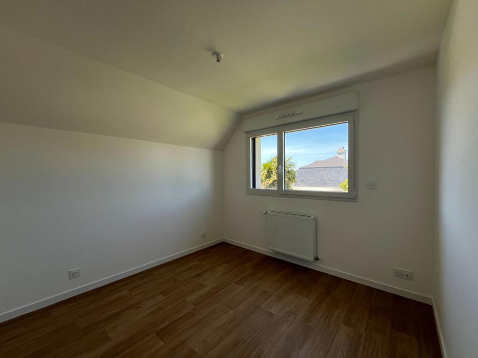 Ac3- location maison 
breal sous montfort
 1782862491