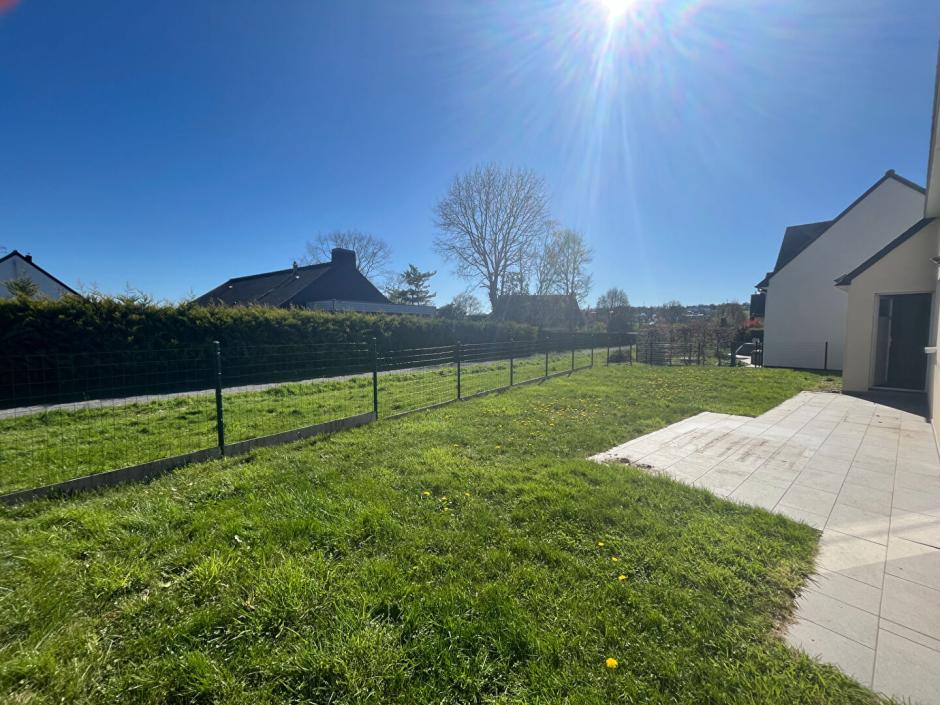 Ac3- location maison 
montfort sur meu
 1774400162