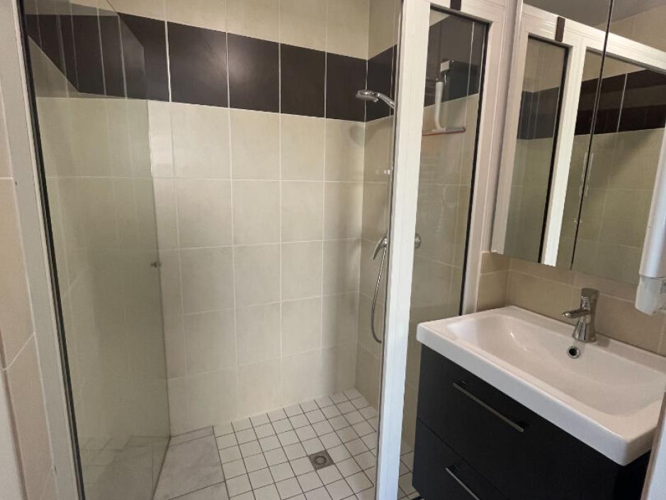 Ac3- location maison 
montfort sur meu
 1774400162