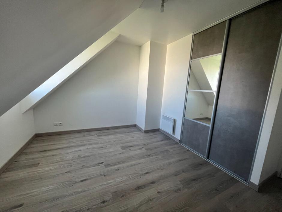 Ac3- location maison 
montfort sur meu
 1774400162