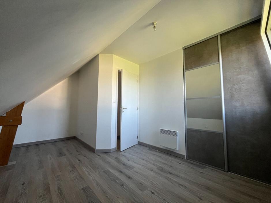 Ac3- location maison 
montfort sur meu
 1774400162