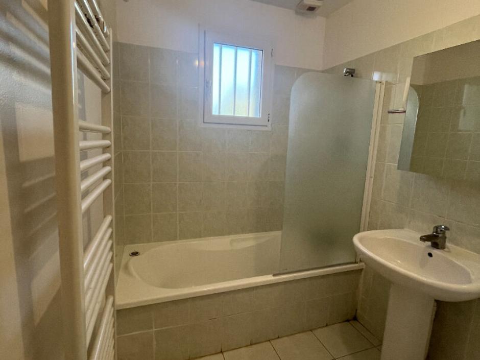 Ac3- location maison 
romille
 1791329461