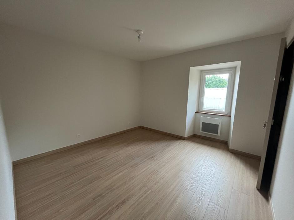 Ac3- location maison 
saint thual
 1781308797