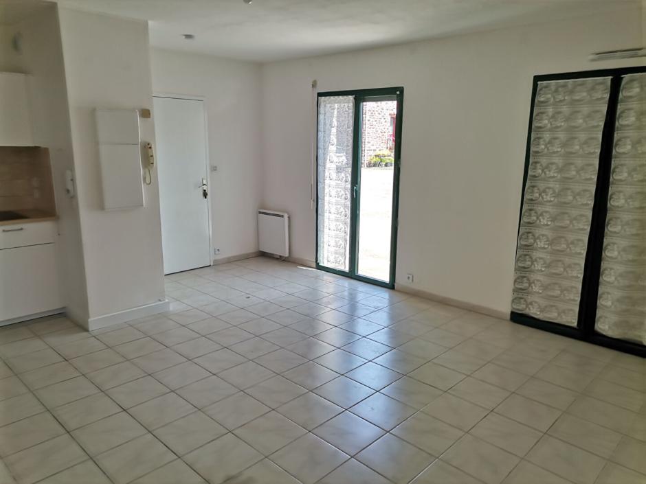 Ac3- vente appartement 
montfort sur meu
 1753833391