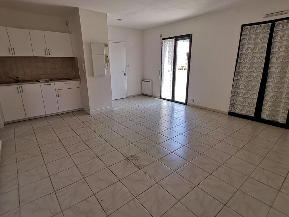 Ac3- vente appartement 
montfort sur meu
 1753833391