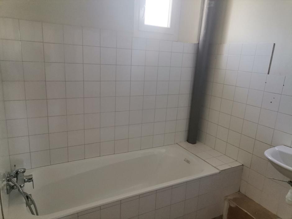 Ac3- vente appartement 
montfort sur meu
 1760140162