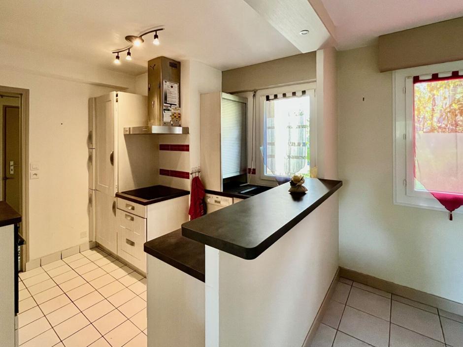 Ac3- vente appartement 
montfort sur meu
 1761350216