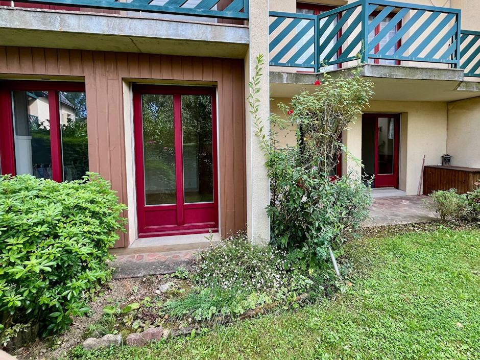 Ac3- vente appartement 
montfort sur meu
 1761958319