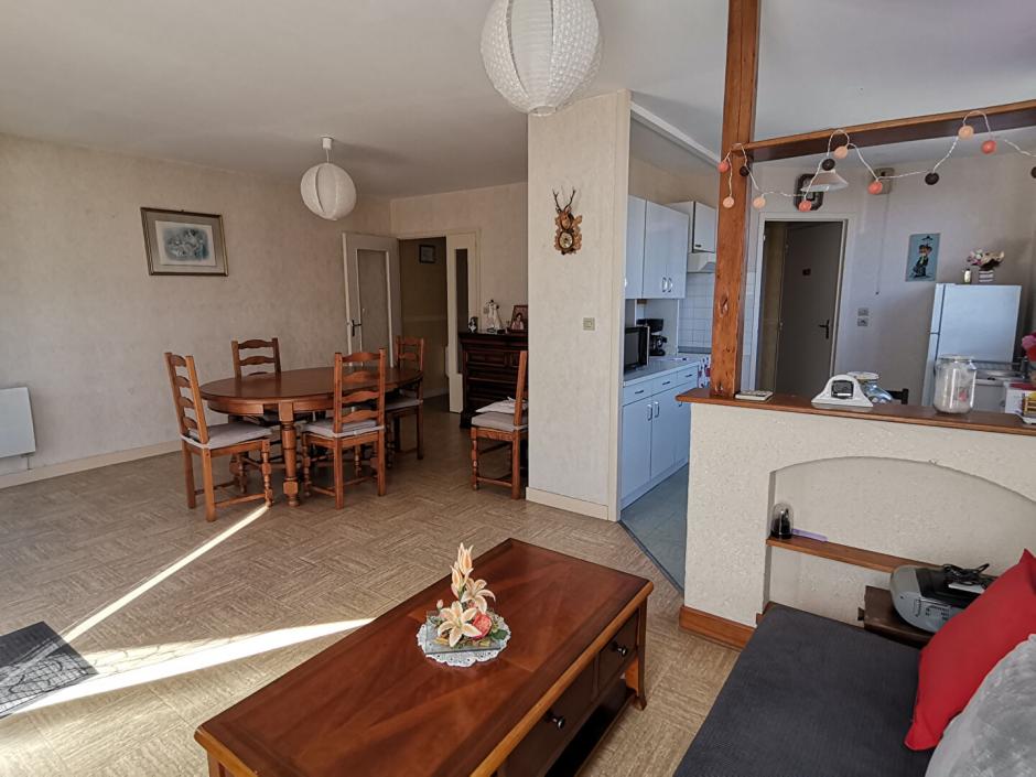 Ac3- vente appartement 
montfort sur meu
 1773449703