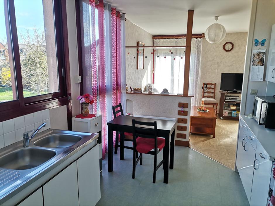 Ac3- vente appartement 
montfort sur meu
 1773449703