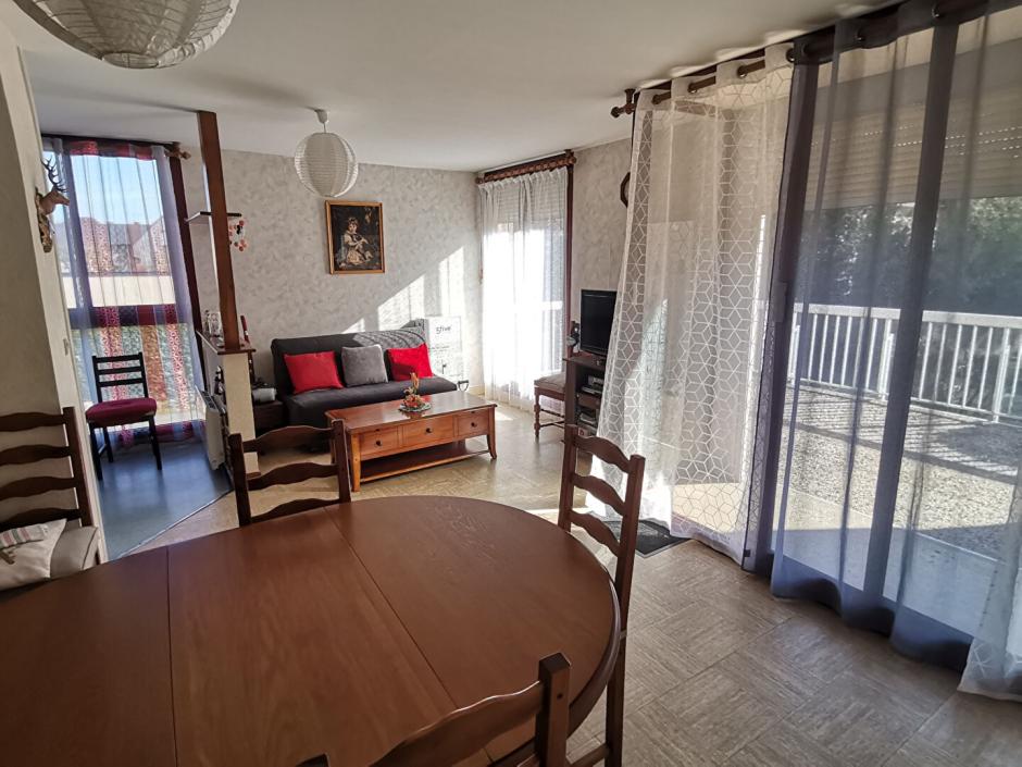 Ac3- vente appartement 
montfort sur meu
 1773449703