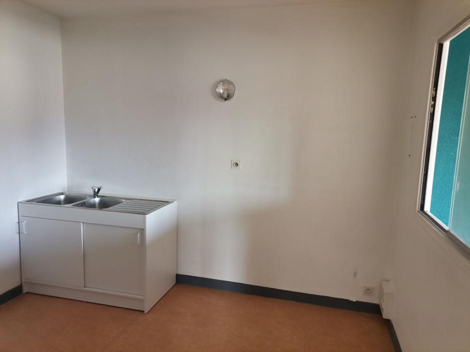 Ac3- vente appartement 
montfort sur meu
 1786145875