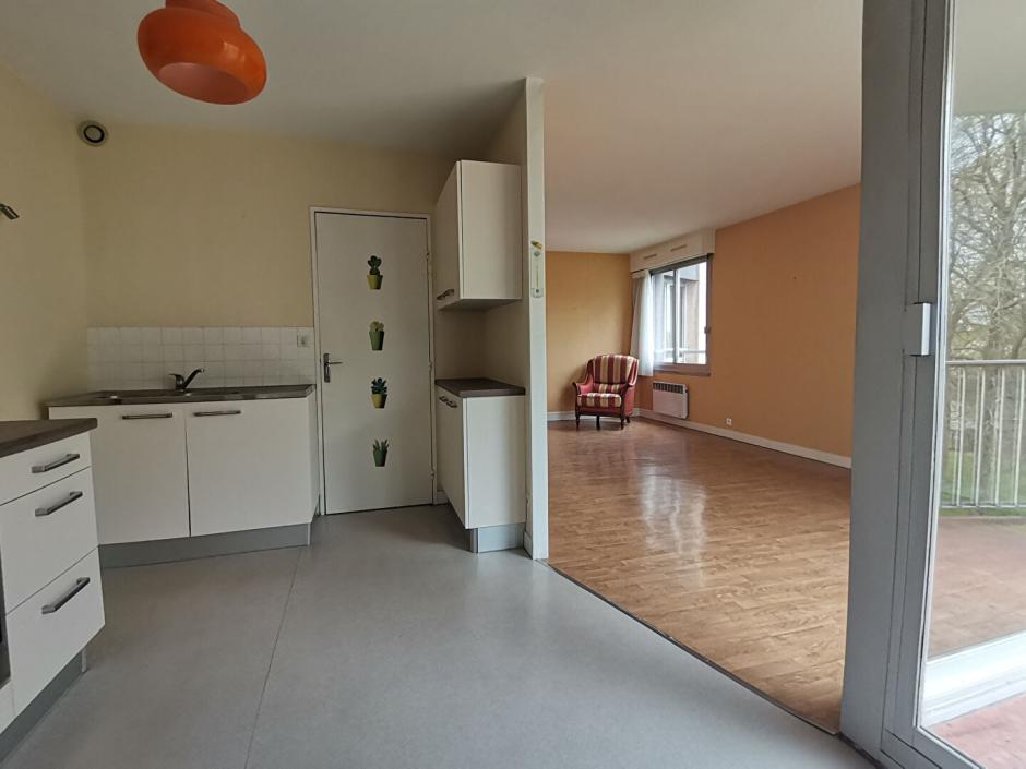 Ac3- vente appartement 
montfort sur meu
 1786145883