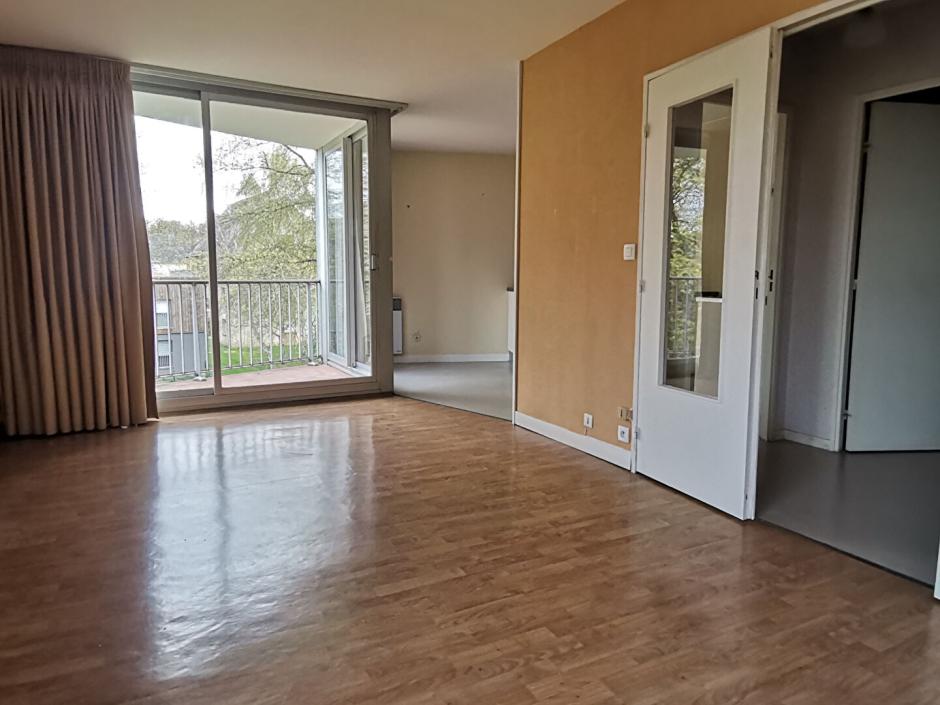 Ac3- vente appartement 
montfort sur meu
 1786145883