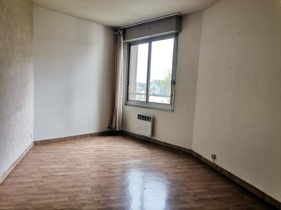 Ac3- vente appartement 
montfort sur meu
 1786145883