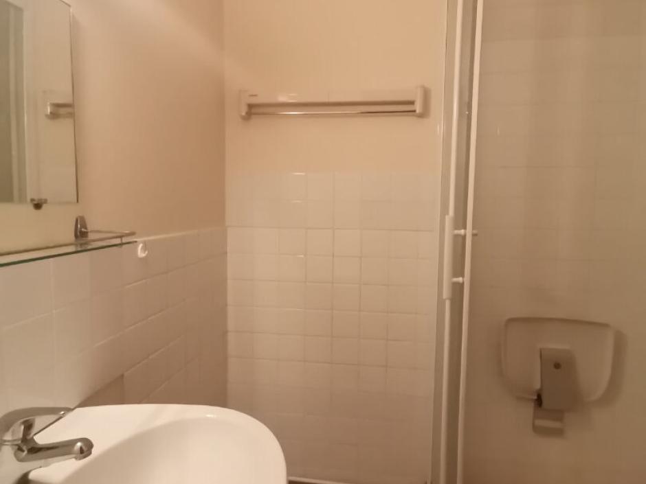 Ac3- vente appartement 
montfort sur meu
 1786145883