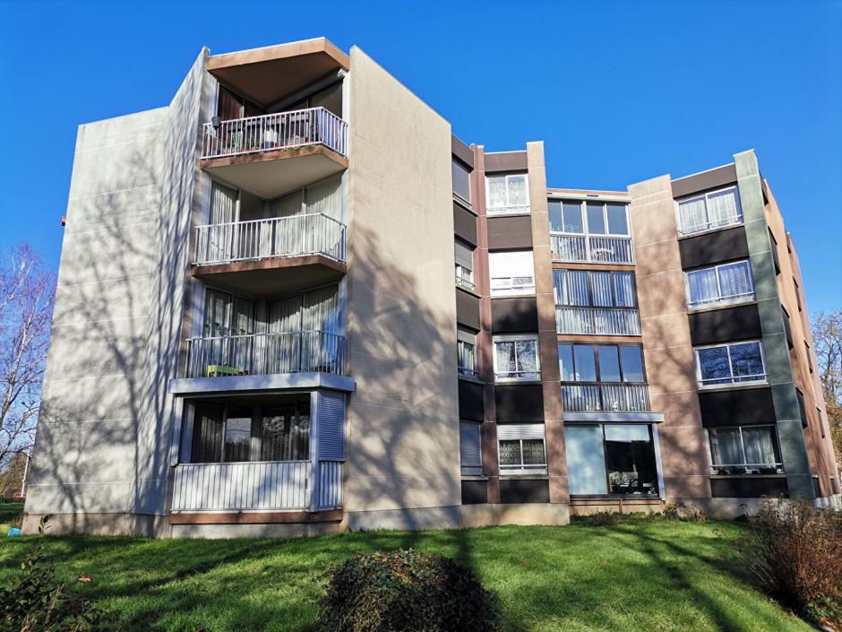 Ac3- vente appartement 
montfort sur meu
 1786145883