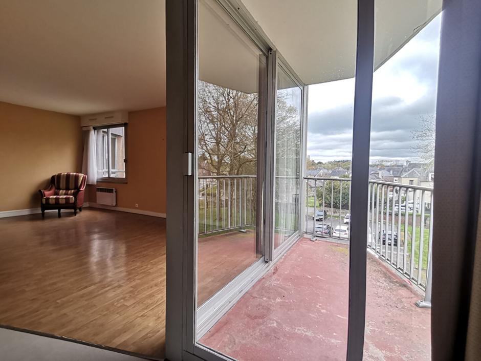 Ac3- vente appartement 
montfort sur meu
 1786145883