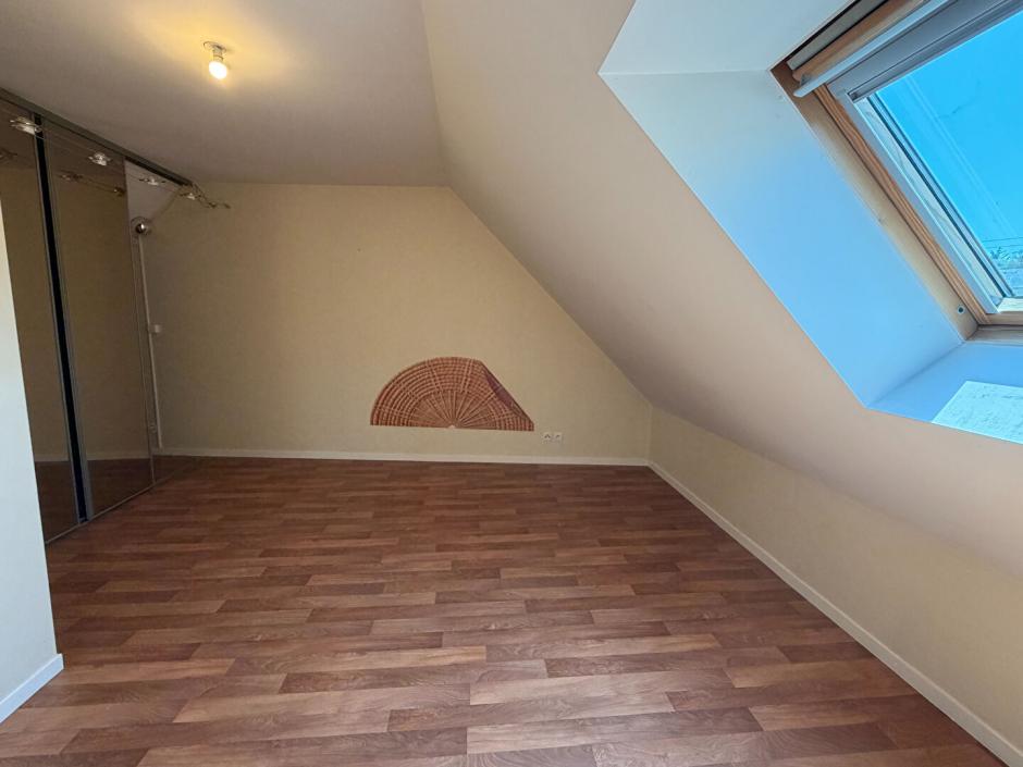 Ac3- vente appartement 
montfort sur meu
 1787095893