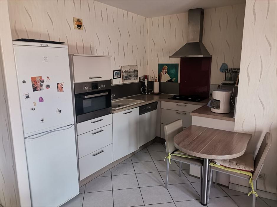Ac3- vente appartement 
montfort sur meu
 1787095897