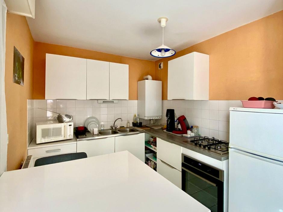 Ac3- vente appartement 
vitre
 1756857823