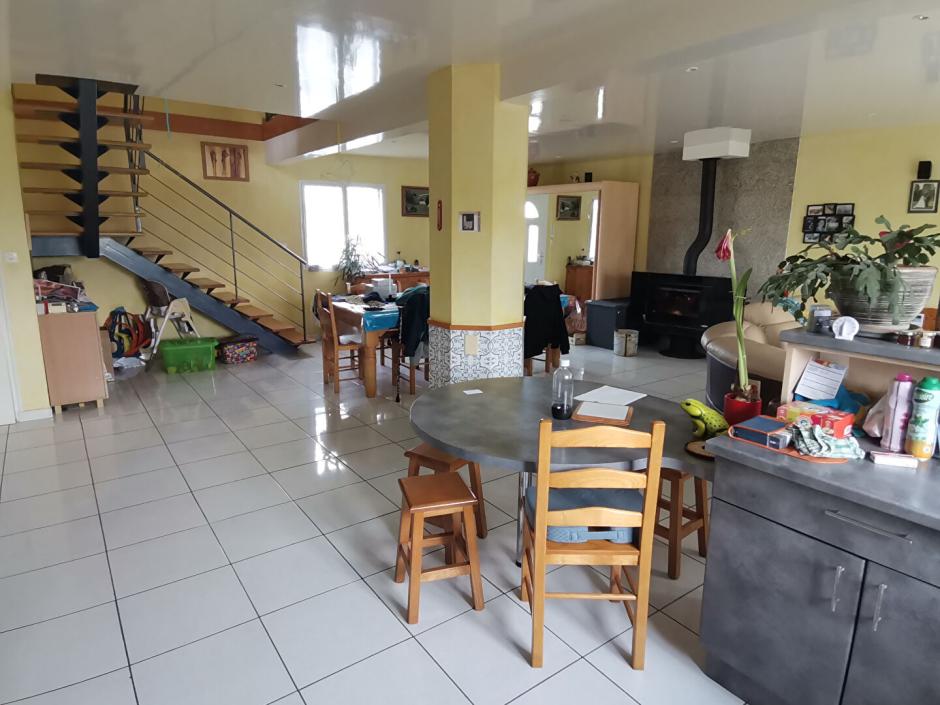 Ac3- vente maison 
geveze
 1748045666