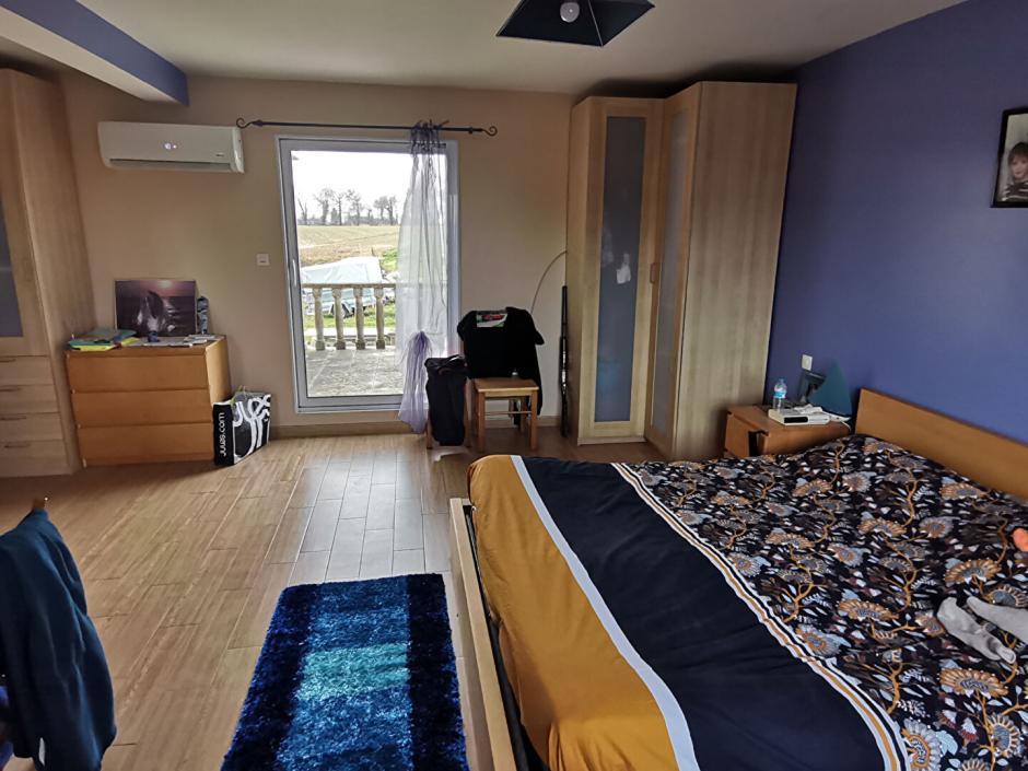 Ac3- vente maison 
geveze
 1748045666
