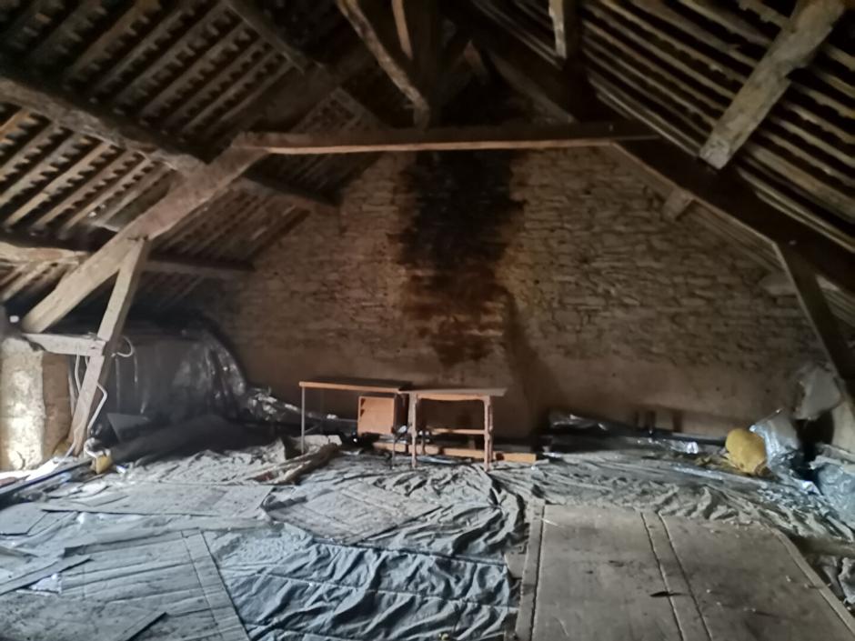 Ac3- vente maison 
monterfil
 1765354140