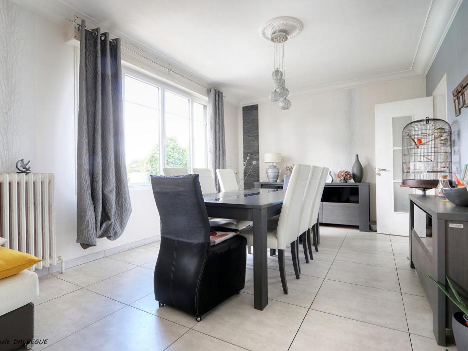 Ac3- vente maison 
montfort sur meu
 1745366898