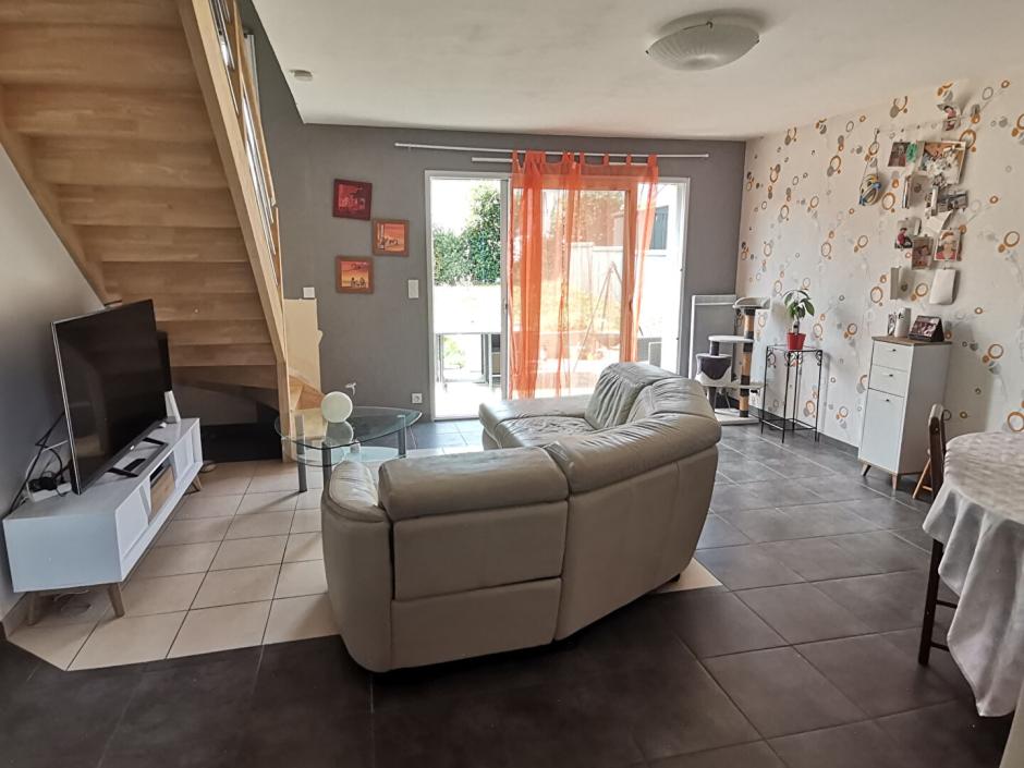 Ac3- vente maison 
montfort sur meu
 1748649616