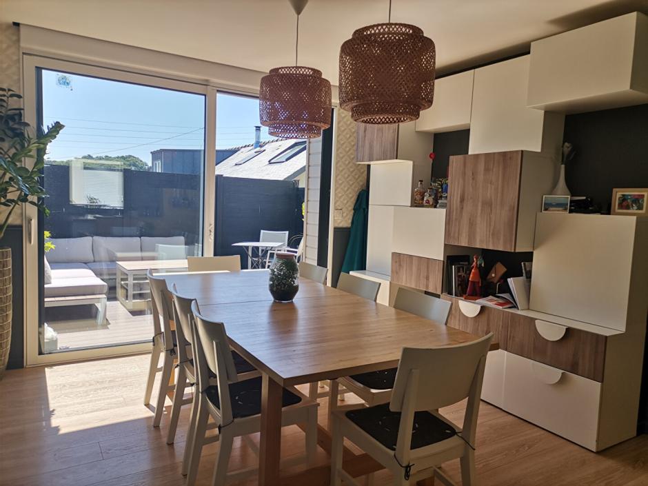 Ac3- vente maison 
montfort sur meu
 1748649720