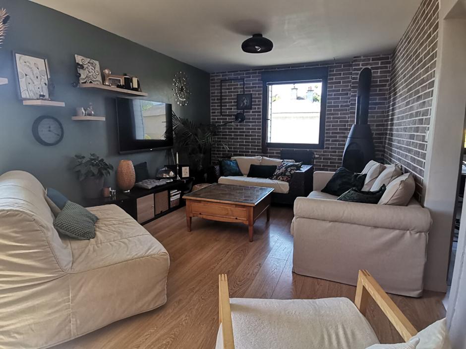 Ac3- vente maison 
montfort sur meu
 1748649720