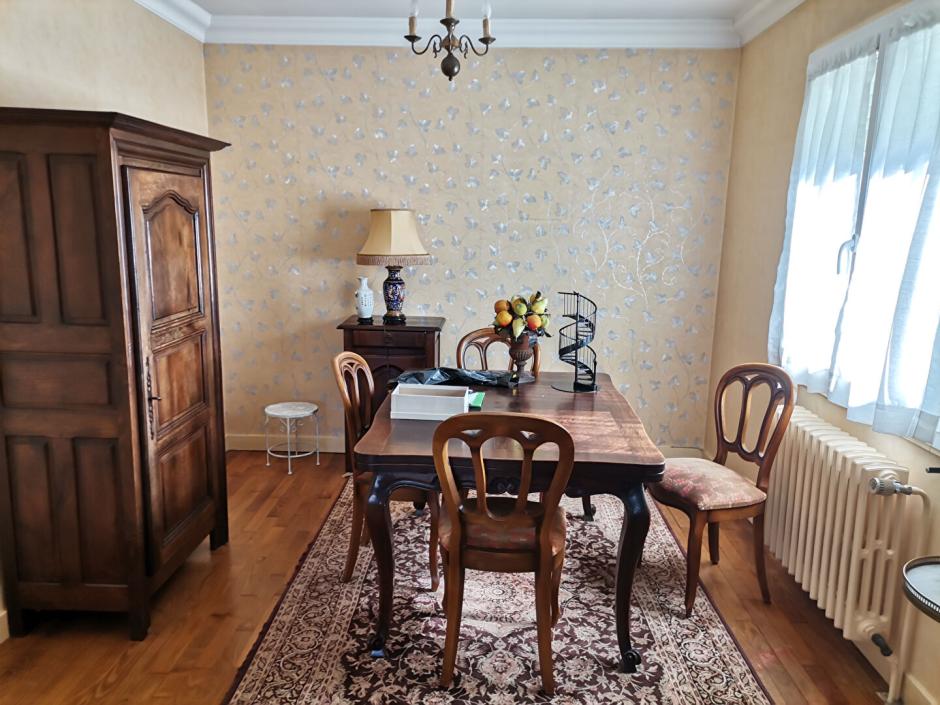 Ac3- vente maison 
montfort sur meu
 1758929583
