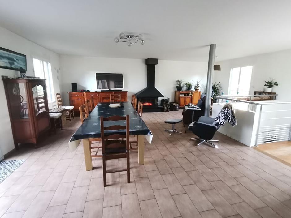 Ac3- vente maison 
montfort sur meu
 1787095920