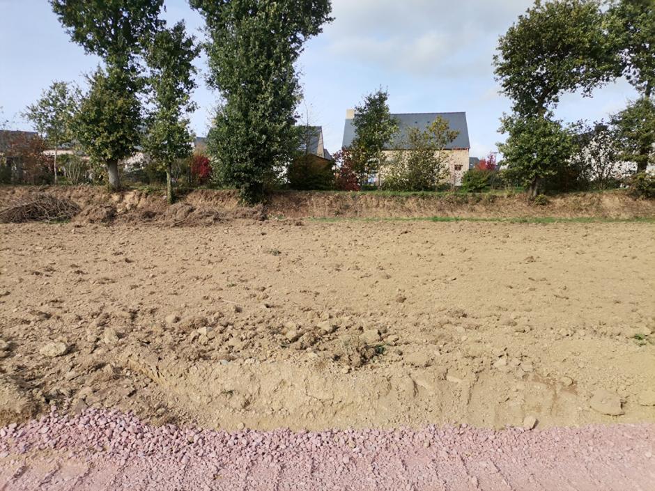 Ac3- vente terrain 
iffendic
 1786146380